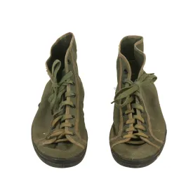 Original U.S. WWII Unissued US Marine Corps Jungle Sneakers - Matched Pair, Size 9